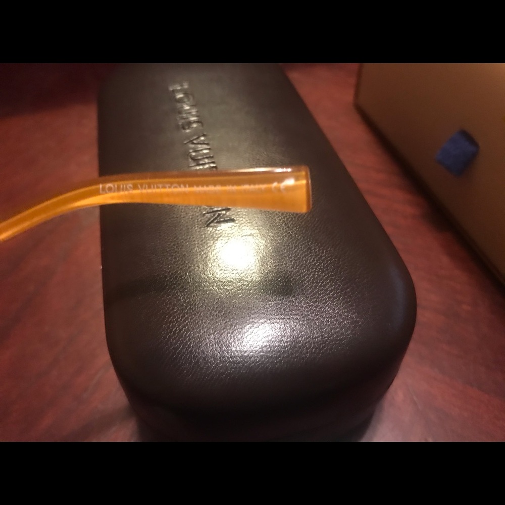 Louis Vuitton Eyeglasses - Picture 7 of 8